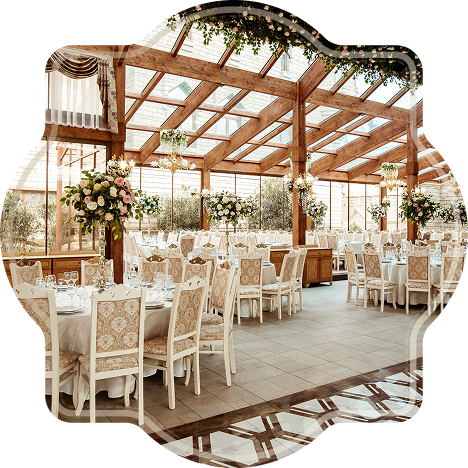 Emplacements stratégiques au cœur de la ville pour faciliter l’accès de vos invités